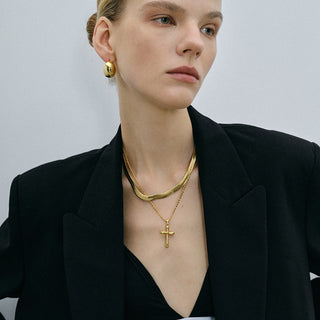 Mariana Collar con Figura de Cruz Gruesa | LIULI'S